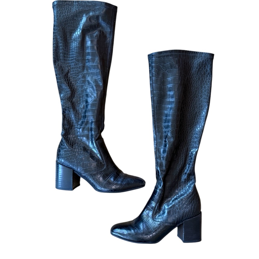 Elegant Black Knee-High Boots